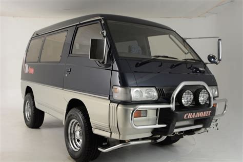 1993 Mitsubishi Delica Chamonix | DelicaUSA