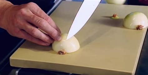 Как Мелко Нарезать Лук: Пошаговая Инструкция | (Фото & Видео)