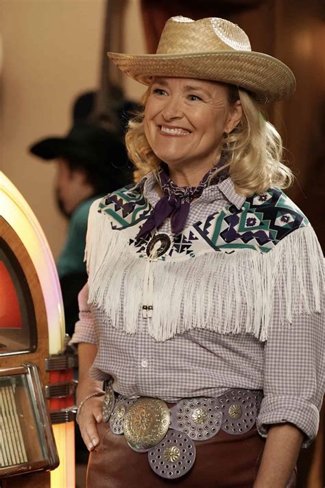 THE GOLDBERGS Season 10 Episode 7 Photos Rhinestones And Roses | Seat42F