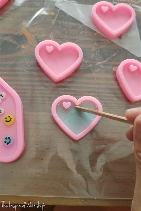 DIY Resin Keychain Ideas – The Inspired Workshop