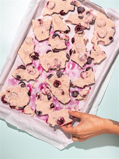 Creamy Cherry Float Frozen Yogurt Bark - Evesfit