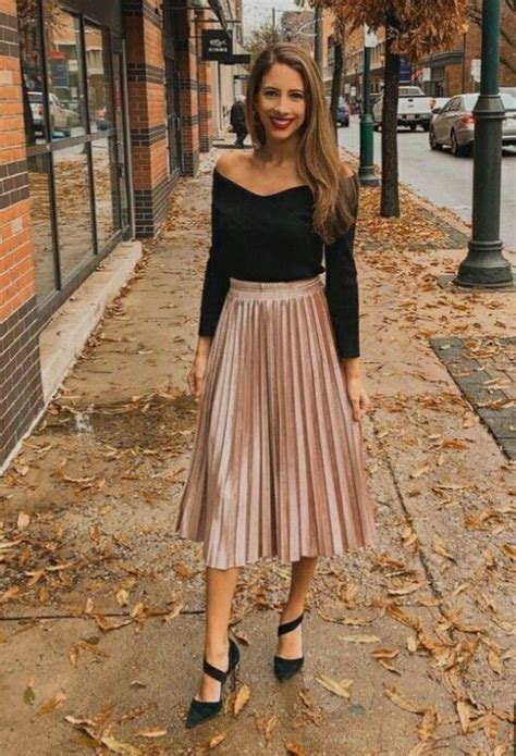Плисерованая юбка | Curvy outfits, Fashion outfits, Stylish summer outfits