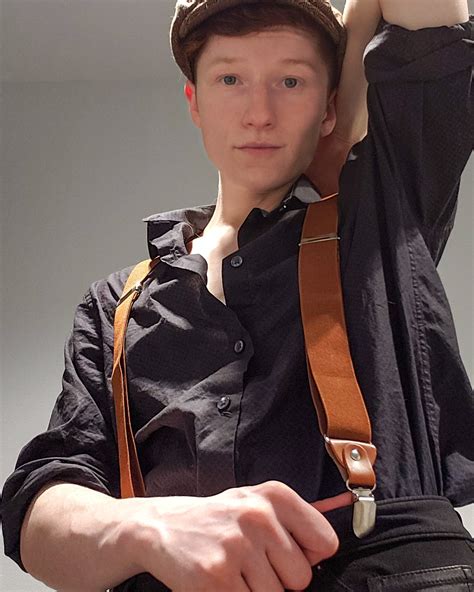 I've been trying to post for days!! Dammit Reddit! : r/redsreferences