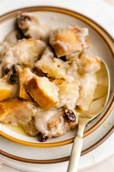 Vegan Bread Pudding - Nora Cooks