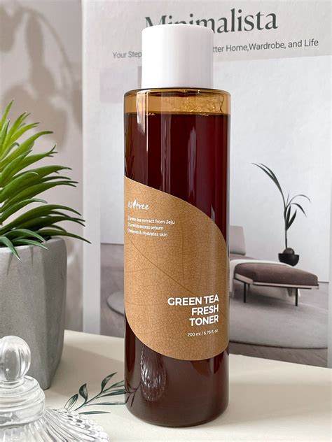 ISNTREE Green Tea Fresh Toner Review - Kbeauty Notes