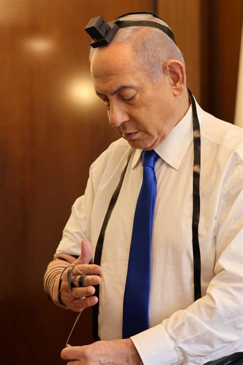 Netanyahu, a Bereaved Mother and a Miraculous Pair of Tefillin - After ...