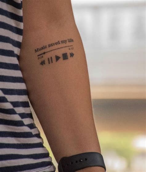 Pin af Mark D på Foo fighters tattoo
