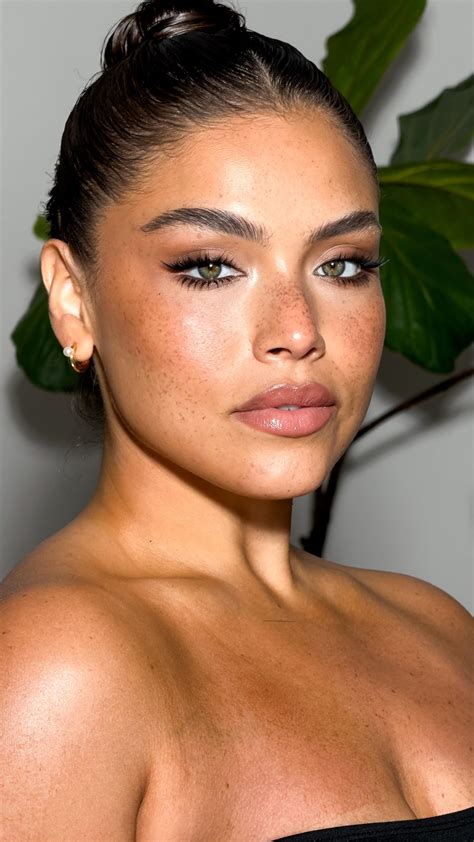 Salvador Gonzalez (@salvadorgonzalezmakeup) • Instagram photos and videos