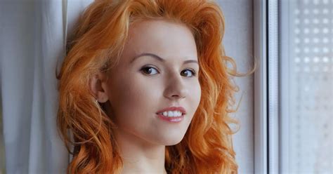 Огненно-рыжая красавица Zarina A