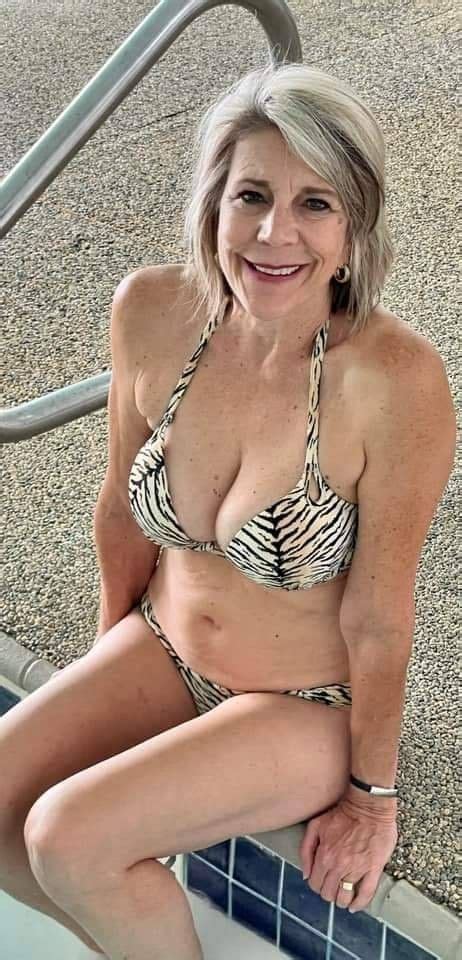epingle par steven sur older women pics maillot