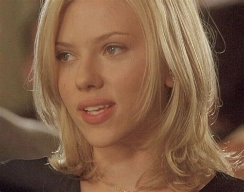 Scarlett Johansson - Girl Celebrity | Scarlett johansson, 90s ...