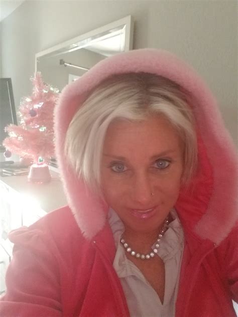 Payton Hall on Twitter: "Holiday Hectic! Finally getting out the door