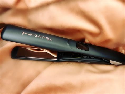 Titanium Smoothing Iron – Your Hair Is So Pretty