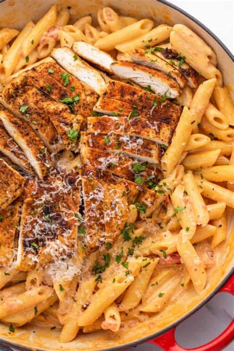 easy creamy cajun chicken pasta nrtzo