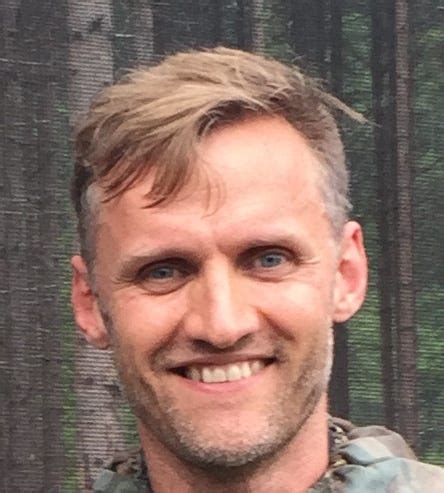People following Stian Johansen