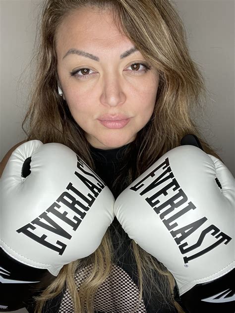 The Goddess Mia - Session Girls