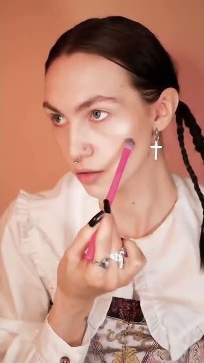 макияж с картины Дали #shorts #makeup - YouTube