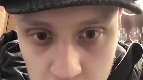 Кто ты, сосунок с расширенными как у Гниды зрачками?