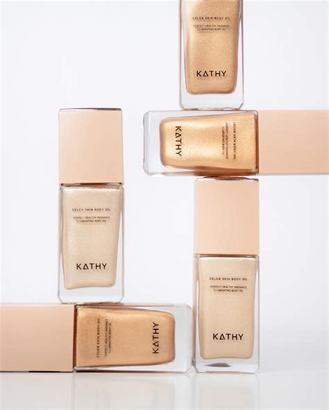 KATHY AMREZ COSMETICS | เปิดปีใหม่มา สินค้าใหม่ก็มาจ่อแล้ววว🤩 #มาเดากัน ...