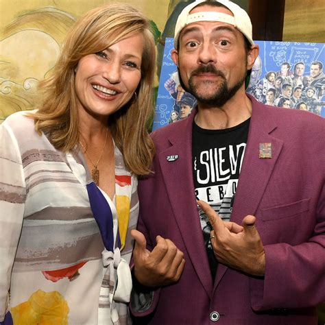 Download Actress Joey Lauren Adams With Filmmaker Kevin Smith Wallpaper