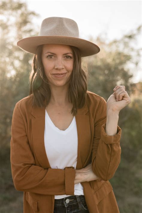 Eps. 50: Interview with Amanda Clark: Being 100% Mom and 100% CEO | #