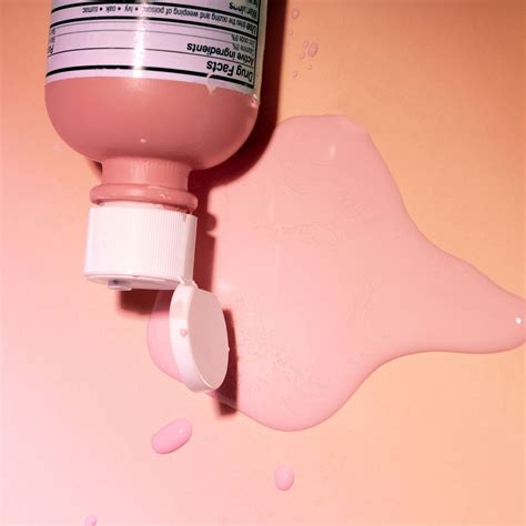Should You Use Calamine Lotion for Acne?