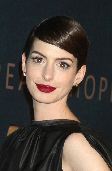Anne Hathaway Les Miserables NY Premiere December 10-2012 Unrated