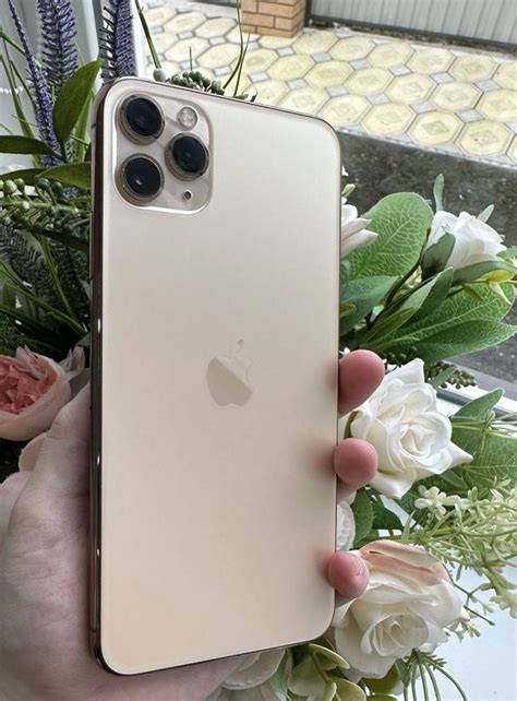 IPhone 11 Pro Max 256гб в золотом цвете: 180 000 тг. - Мобильные ...