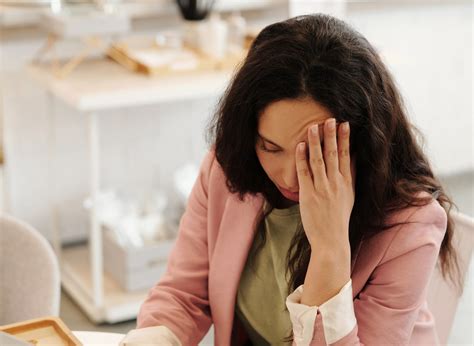 Women: Midlife Brain Fog is Real - WellnessPlus by Dr. Jess MD