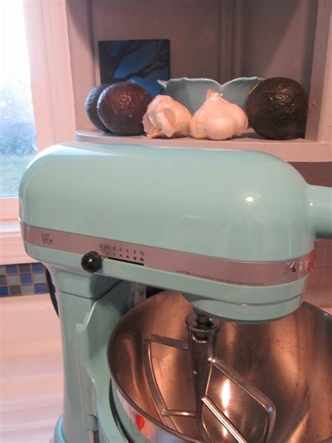 Yankee-Belle Cafe: Edna's retirement party and another kitchen fail!