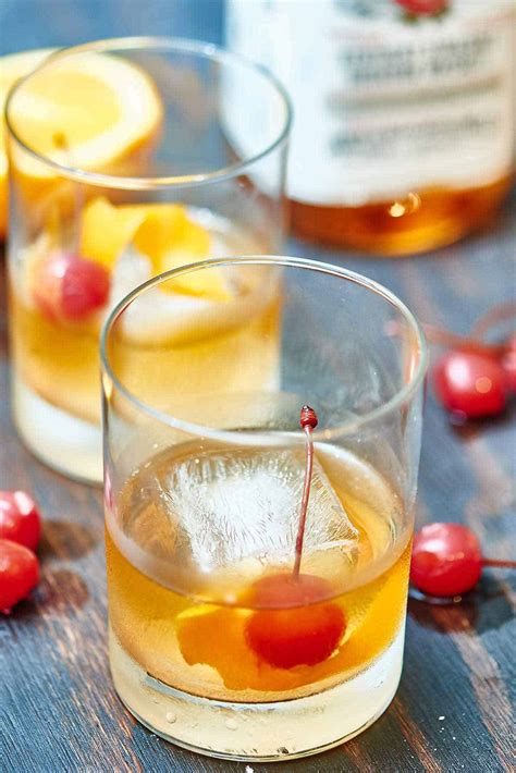 Old Fashioned Cocktail Recipe With Sugar Cube at Inez Smith blog