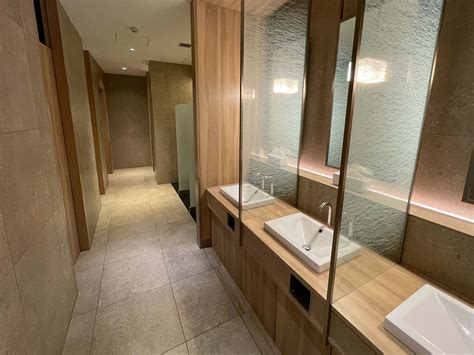 Review: JAL Diamond Premier Lounge Sapporo (CTS)