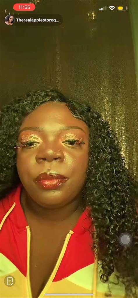 Give it up Deelishis. You look like a man! : r/applestorequeenv2