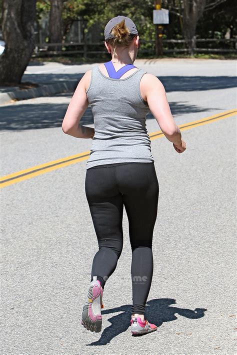 Scarlett big booty