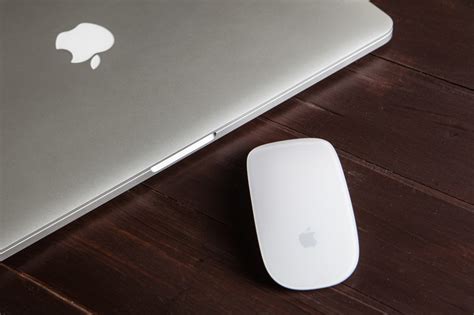 Macbook & Mouse Royalty-Free Stock Photo