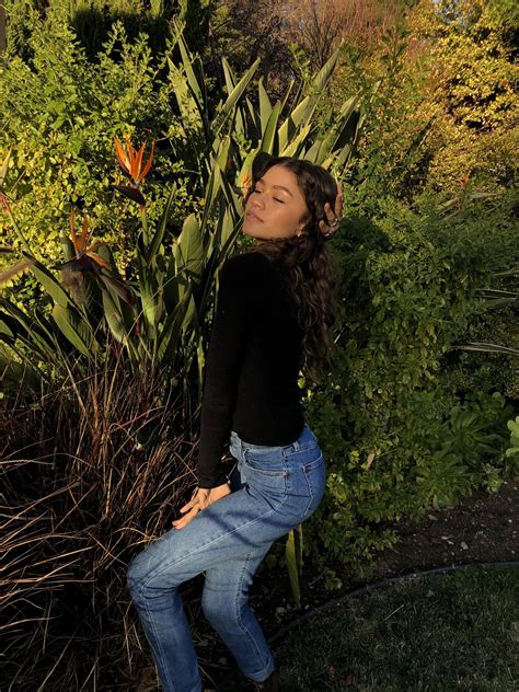 Natural beauty, a true Goddess | Scrolller