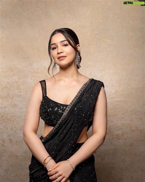 Sara Tendulkar Wiki, Biography, Age, Gallery, Spouse and more