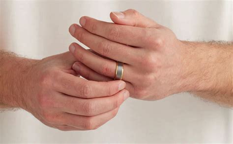 Discover Why Silicone Rings Have Become So Popular - Dezayno