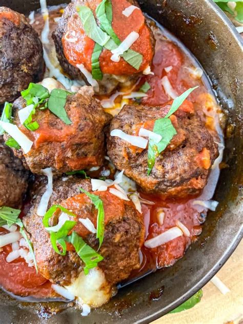 Mozzarella Stuffed Meatballs - Razzle Dazzle Life
