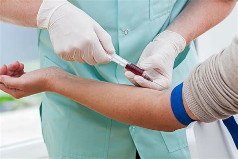 Tipos de coleta de sangue: materiais, passo a passo e técnicas