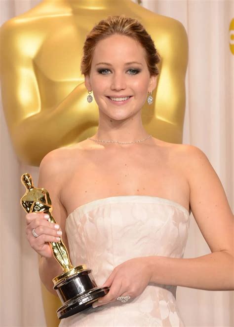 Jennifer Lawrence nude photos: The FBI hunts hacker who leaked