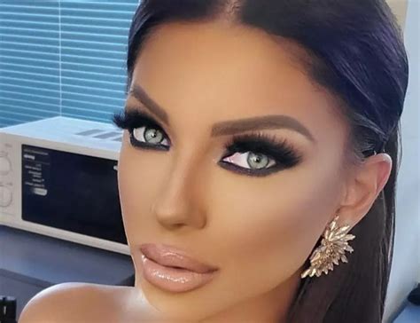 Емануела с първи коментар за Мартин Елвиса след влизането му в „Игри на ...