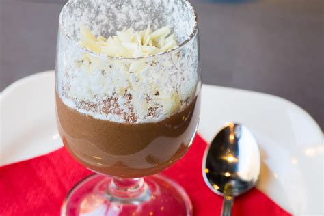 Mousse al Cioccolato: la ricetta più golosa! | Ristorante Raf a Roma ...