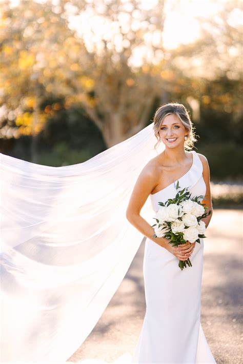 Sarah Rip Van Winkle Gardens Bridal session - laurensmithweddings.com