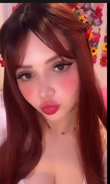 New Leak Video Of UWU Famous Girl : u/This-Commission4867
