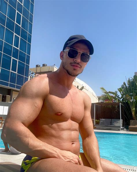 Mahmoud Chaker (@moui.fit) • Instagram photos and videos