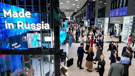 Western World Steers Clear of St. Petersburg Economic Forum in Russia