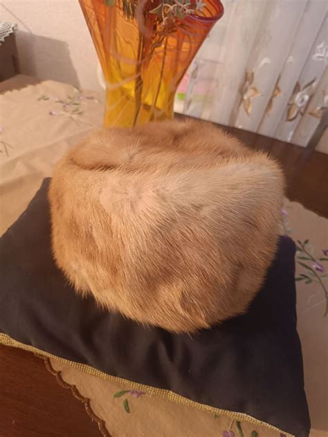 Норковая шапка, женская