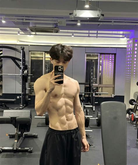 Filipino Guys, Boyfriend Kpop, Male Chest, Men Abs, Shirtless Hunks