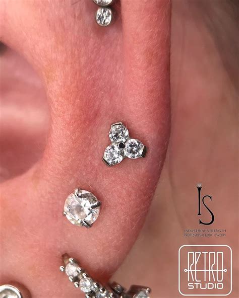 Pin on Ear piercings | пирсинг ушей